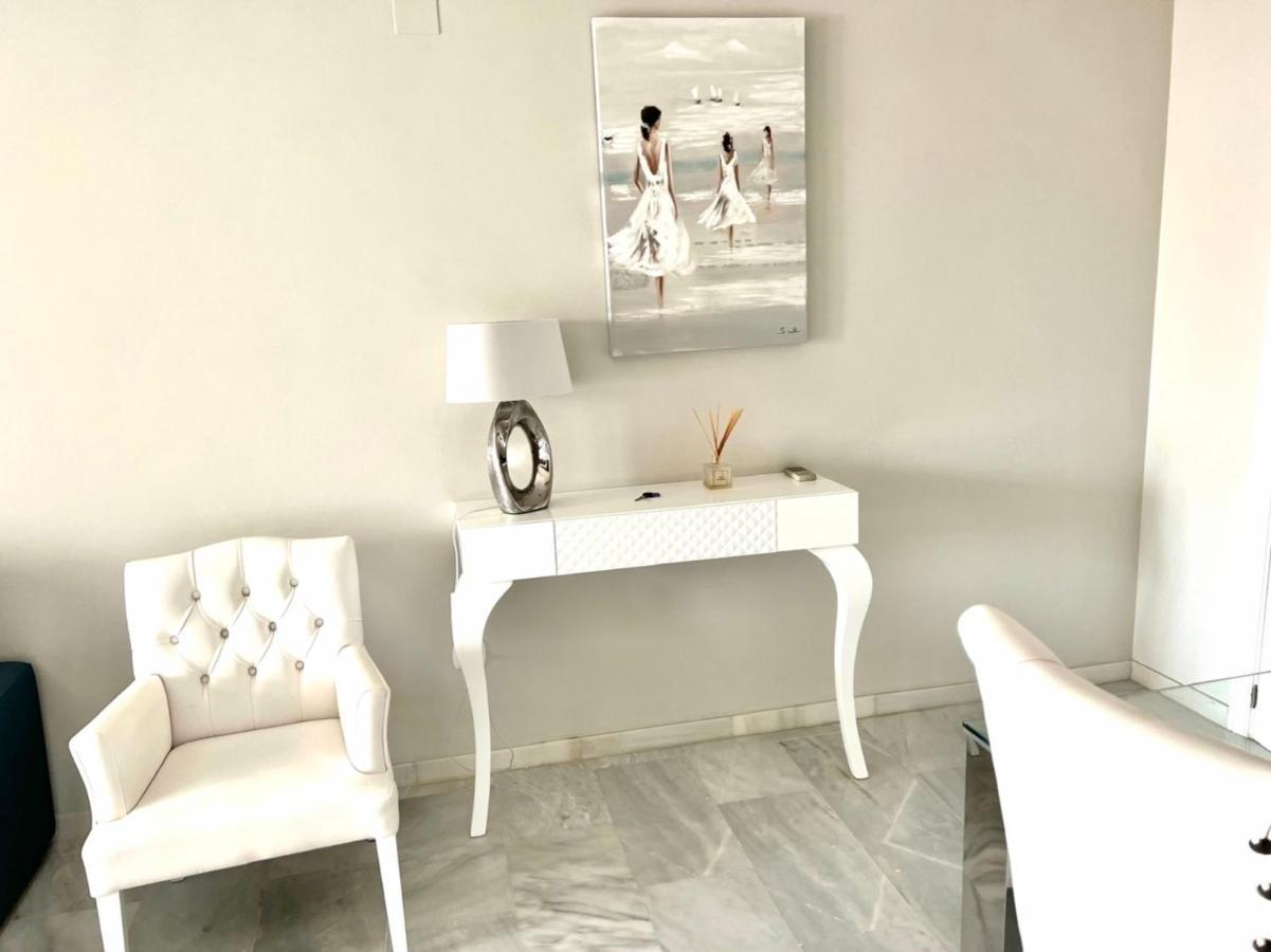 Mi Capricho 3-5 Beachfront- Apartment With Sea Views In Costa Del Sol Sitio de Calahonda Extérieur photo